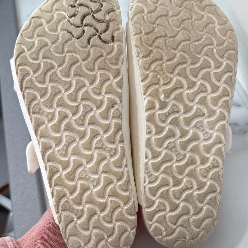 Birkenstock Arizona Essentials EVA in white Kids size 31